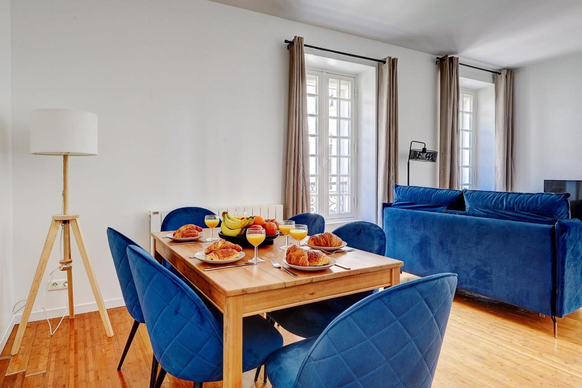 Champs-Elysees - 2Br With Balcony - Cityapartmentstay Parigi Esterno foto