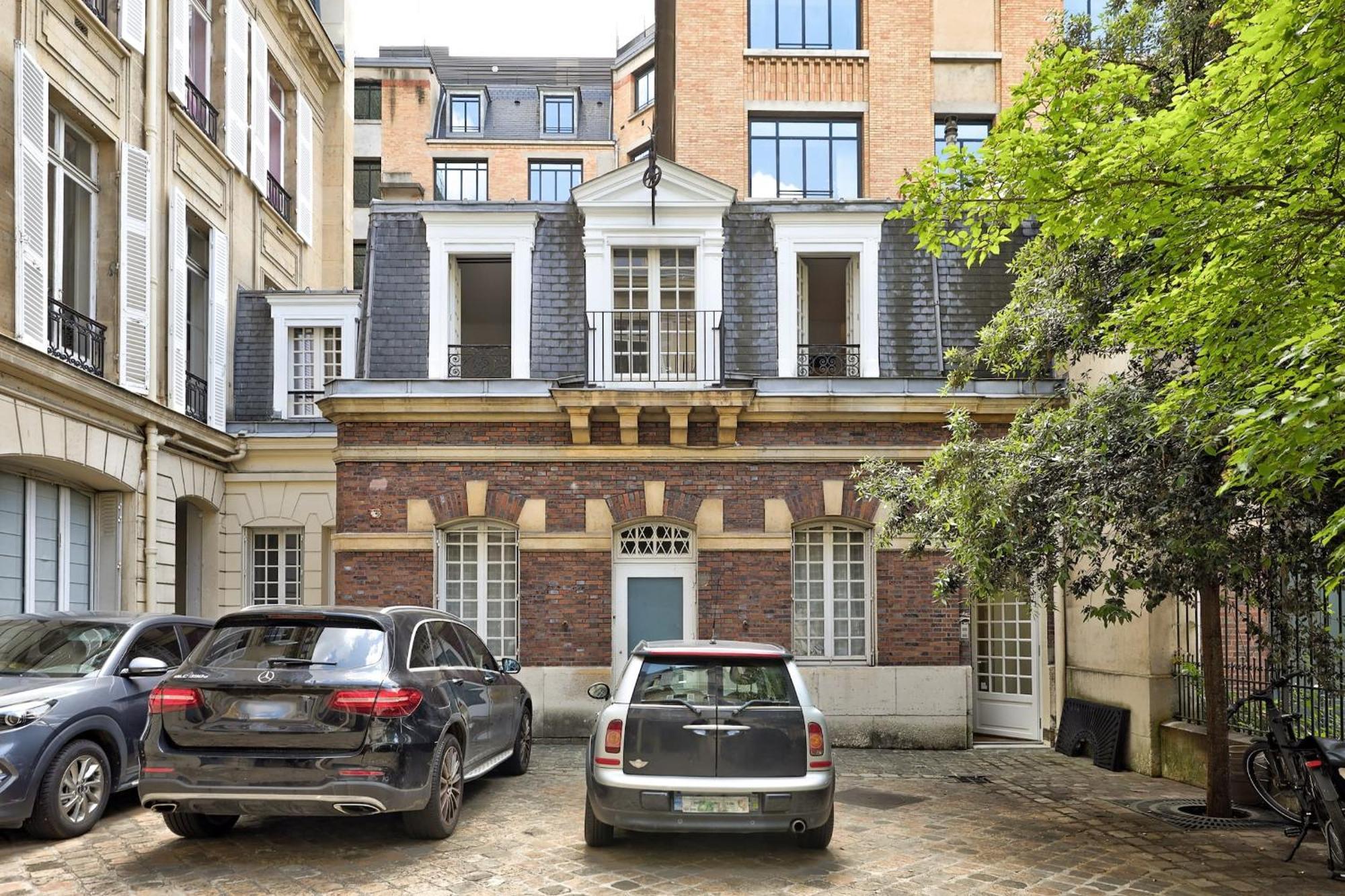 Champs-Elysees - 2Br With Balcony - Cityapartmentstay Parigi Esterno foto